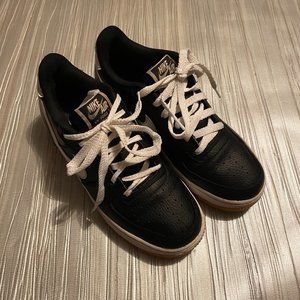 Nike Youth Air Force 1 AF1 Black & White Low Gum Leather Sneaker Shoes Size 6Y
